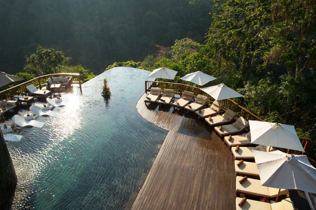 Mergulhe nas piscinas mais luxuosas do mundo 6 6 Hanging Gardens of Bali 1
