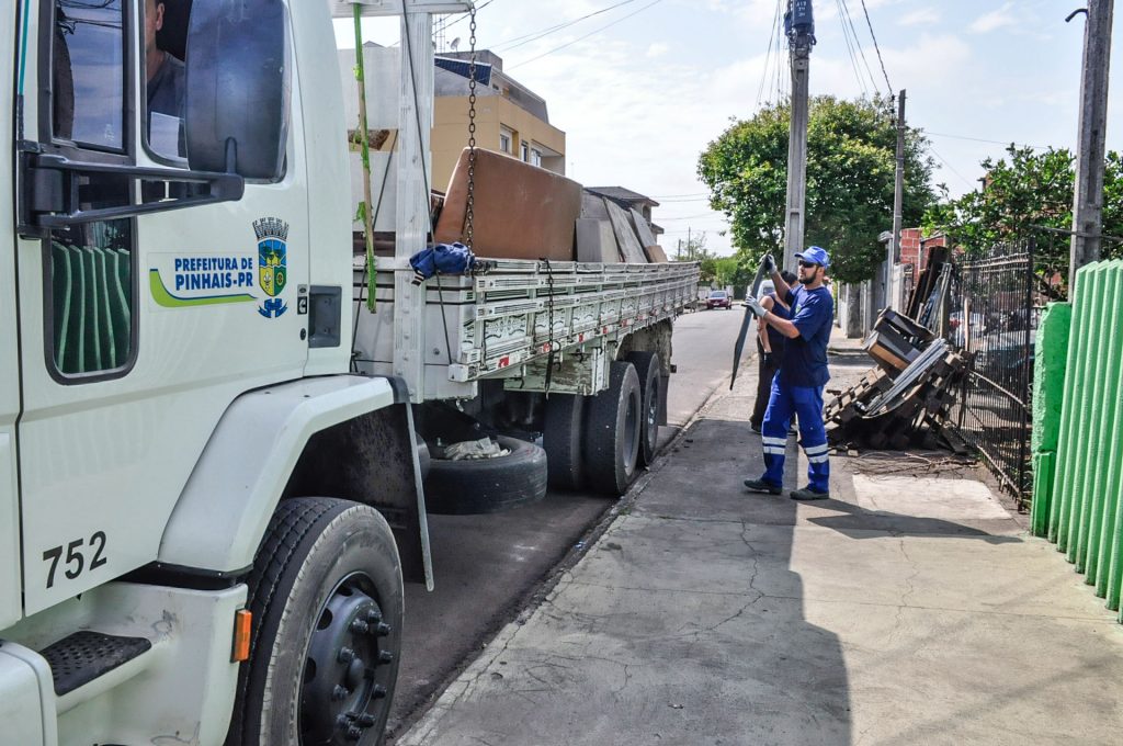 Mutirão de Educação Ambiental e Limpeza é realizado no bairro Maria Antonieta 1 @Mutirão
