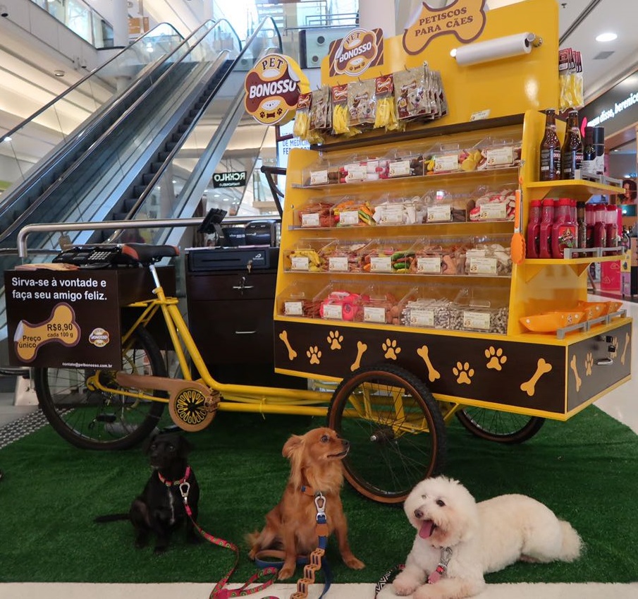 Shopping recebe a primeira foodbike do Paraná com petiscos para cães 1 PetBonosso1