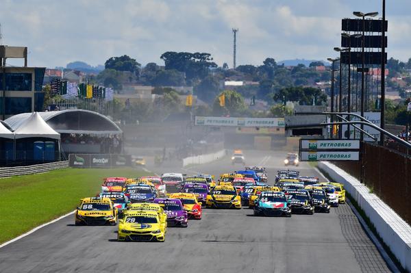 Stock Car em Curitiba tem vitórias de Felipe Fraga e Lucas di Grassi 1 334920 779978 fff 3096 web