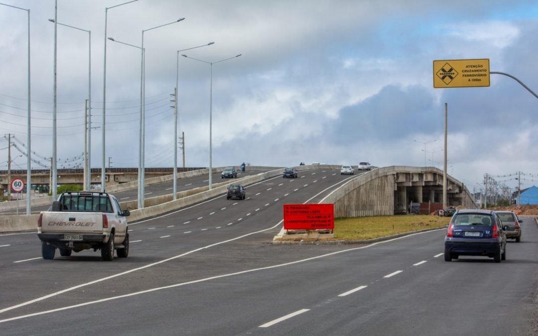 Novo viaduto de Pinhais já está liberado