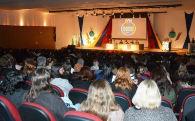 Seminário Internacional de Educação reúne participantes de diferentes Estados