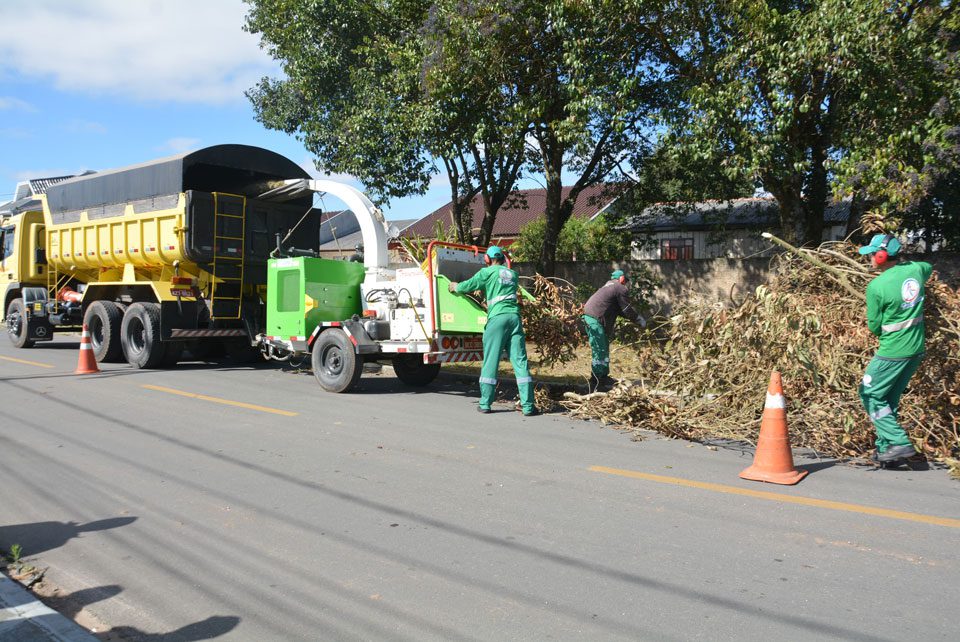 Coleta de Resíduos Verdes é otimizada com novo triturador 1 Triturador SEMMA 1