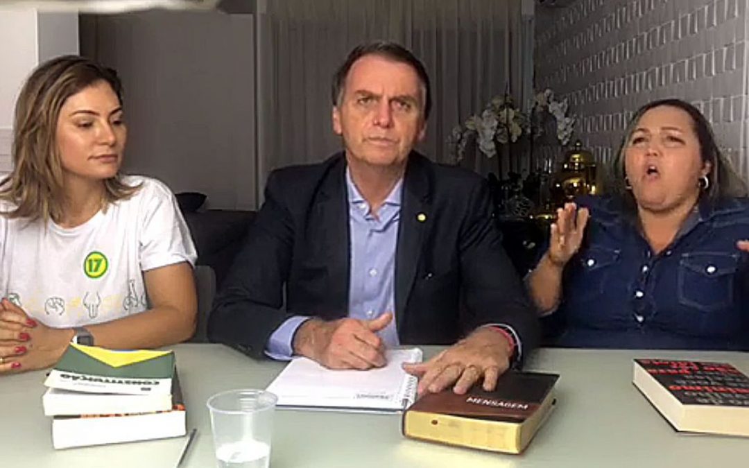 Bolsonaro diz que cumprirá promessas e governará com a Constituição