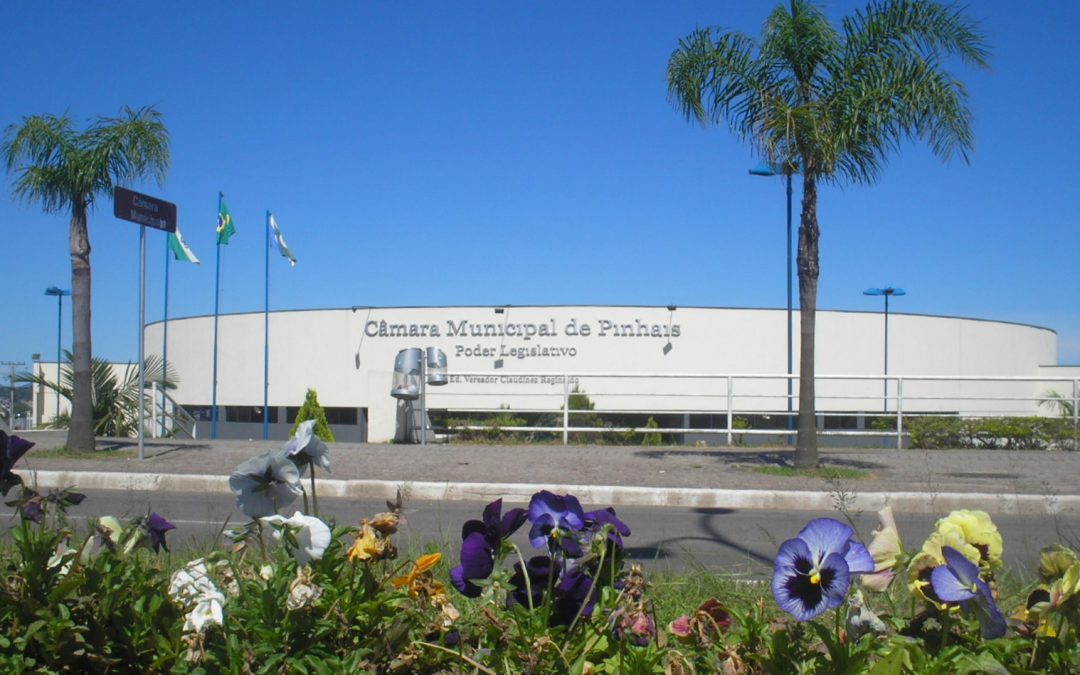 Salários dos vereadores de Pinhais é o maior entre os municípios da RMC.