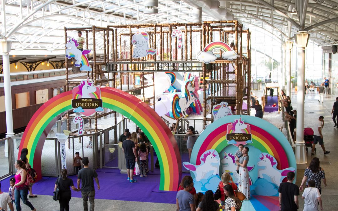 Com mais de 400 mil bolinhas, Parque Magic Unicorn chega a Curitiba