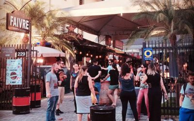 Pátio Sunset une gastronomia, cerveja artesanal e música eletrônica neste sábado