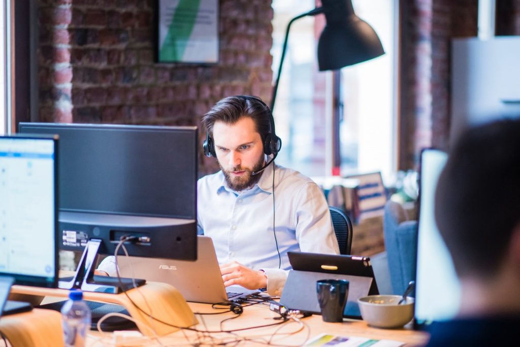 Oportunidade! Pinhais inicia o ano com 100 vagas de trabalho para Operador de Telemarketing 1 telemarketing