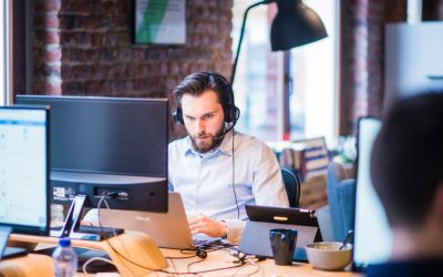 Oportunidade! Pinhais inicia o ano com 100 vagas de trabalho para Operador de Telemarketing