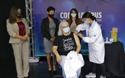 Pinhais inicia campanha vacinação contra a Covid-19