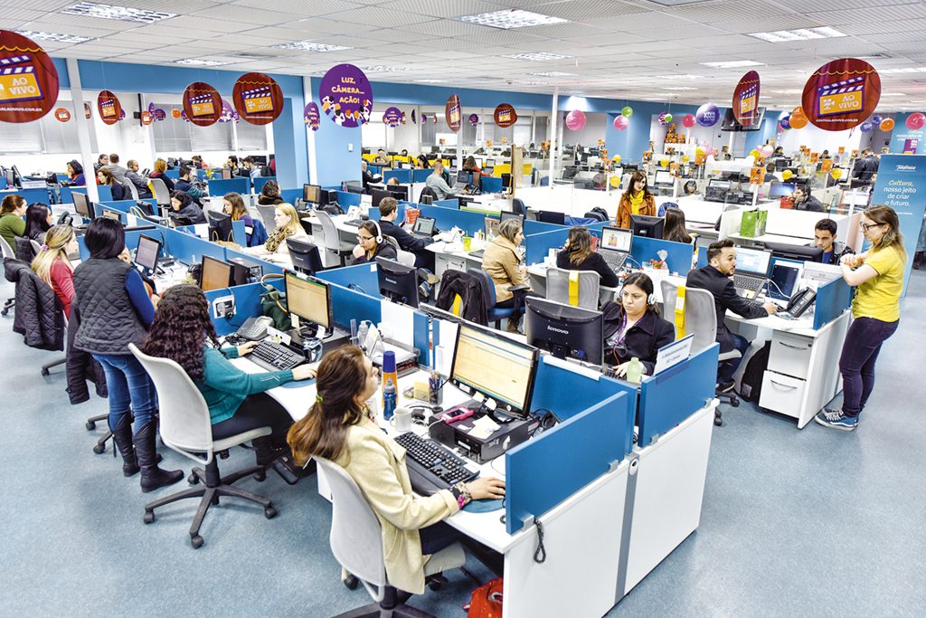 Vivo abre 400 novas vagas para Call Center em Curitiba e região metropolitana 1 call center vivo