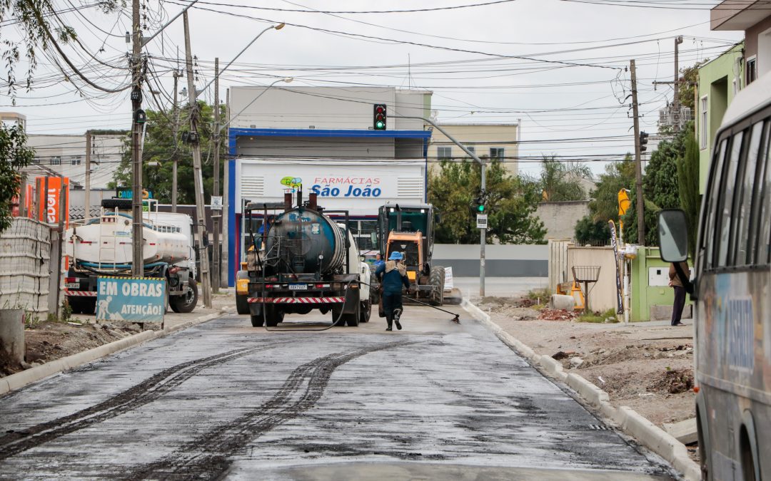 Pavimentação asfáltica na Rua Manoel Bandeira é finalizada
