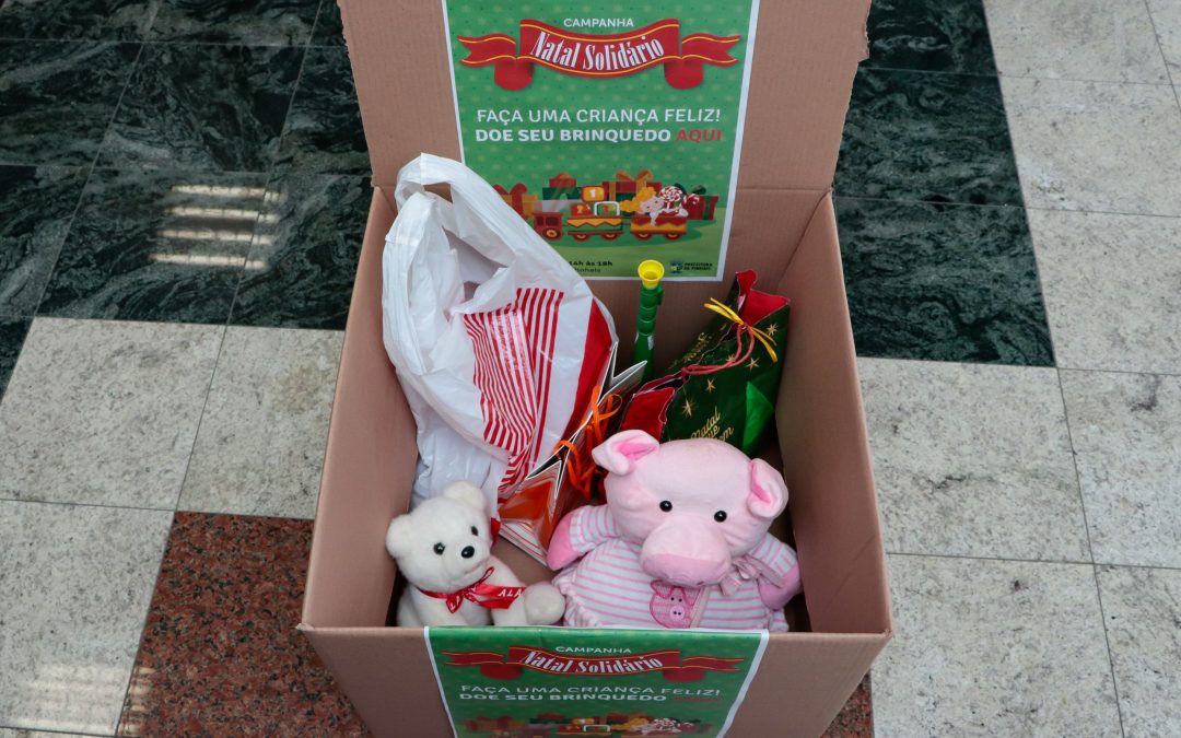 Faça uma criança feliz e contribua com a campanha Natal Solidário de Pinhais