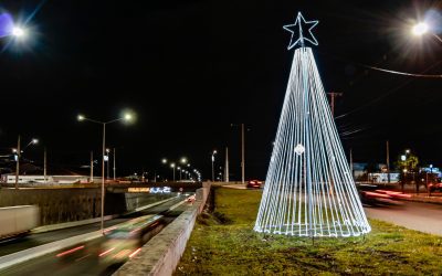 Ruas de Pinhais estão iluminadas para o Natal