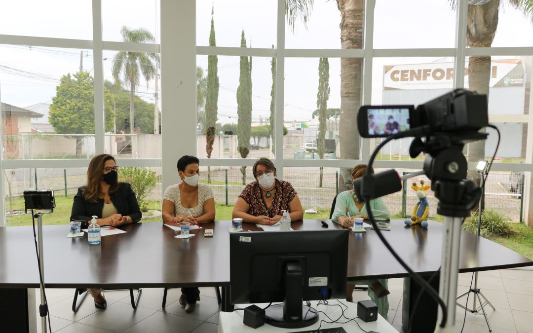 Profissionais da Rede Municipal de Educação participaram de formação continuada