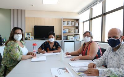 Prefeita Marli Paulino assina contratação de 90 novos professores e educadores aprovados em Concurso Público