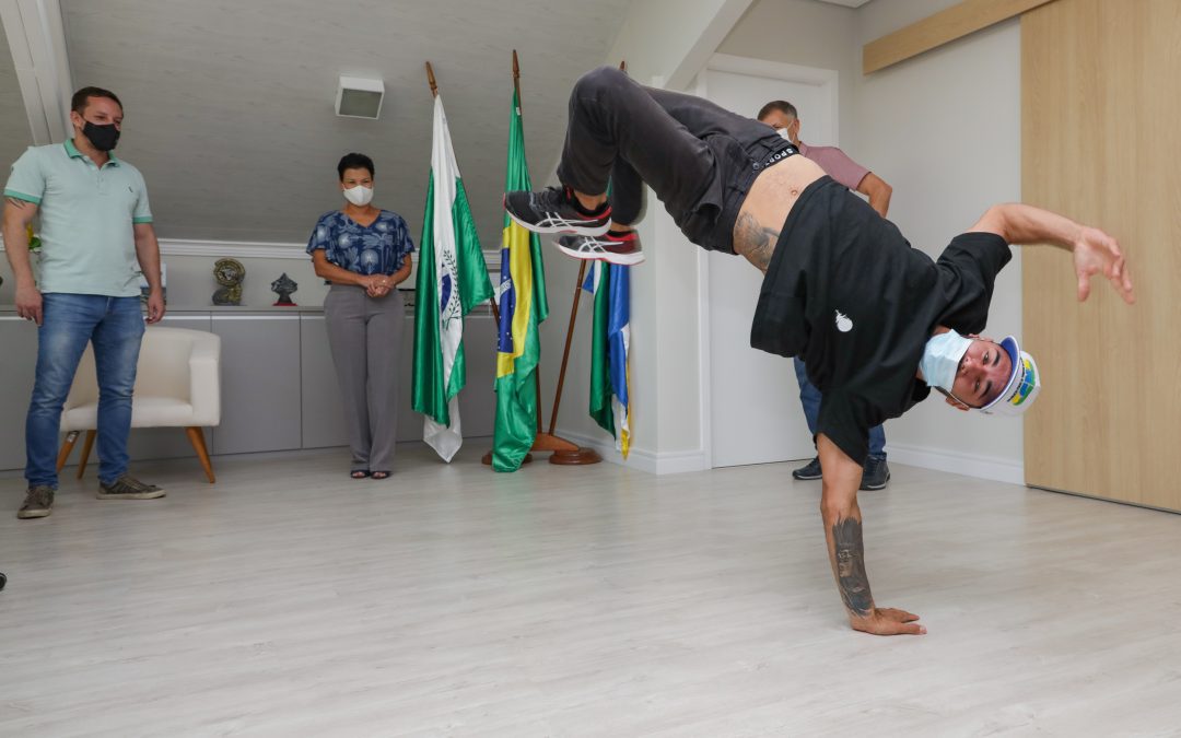 Atleta de Pinhais integra a primeira seleção brasileira de breakdance da história