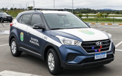 Prefeitura entrega novas viaturas e armamentos à GM em lançamento do Programa Pinhais Mais Segura