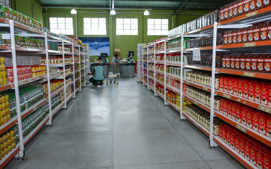 Armazém da Família de Pinhais passa a funcionar em novo horário a partir de maio