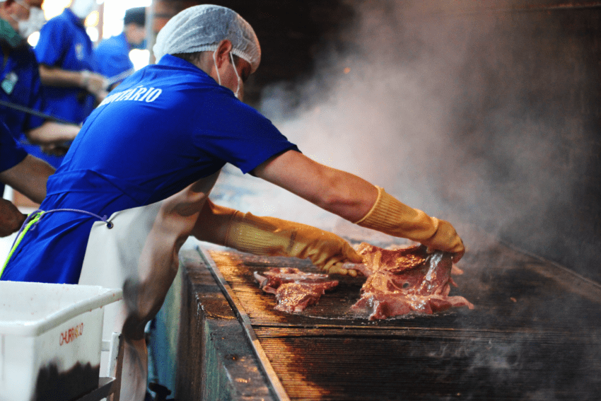 churrasco-pequeno-cotolengo