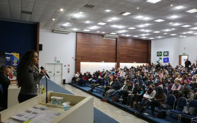 Pinhais apresenta modelo de gestão do Cadastro Único e Auxílio Brasil em seminário estadual