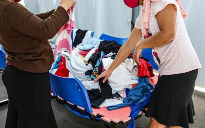 Famílias atendidas pelos Cras recebem doações da Campanha do Agasalho
