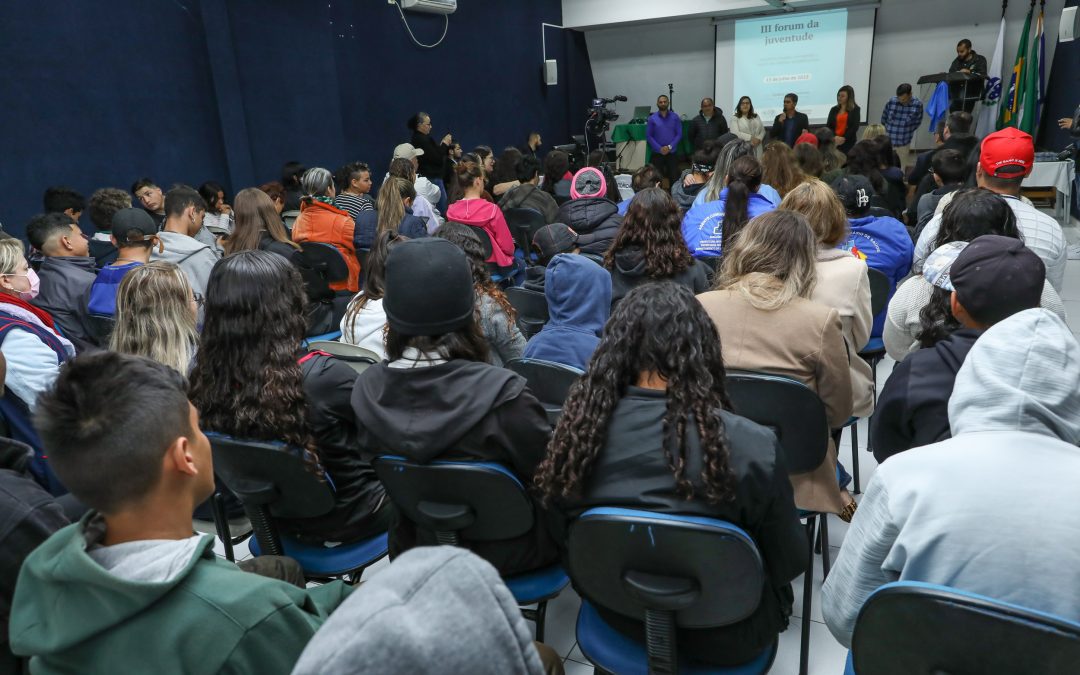 Fórum Municipal da Juventude de Pinhais destaca políticas públicas municipais