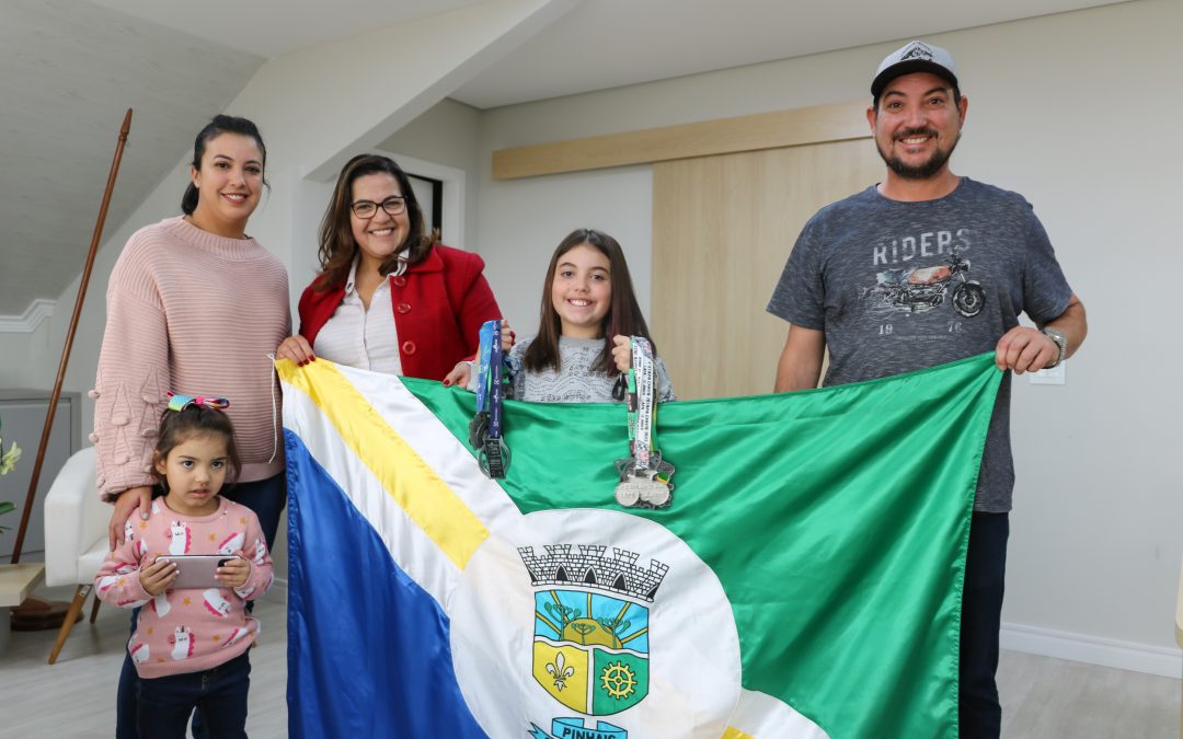 Pinhaense de nove anos é revelação do triatlo no Brasil