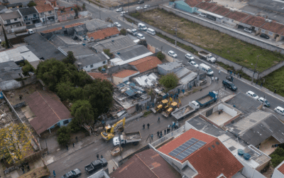 Prefeitura de Pinhais realiza limpeza de terreno de acumulador