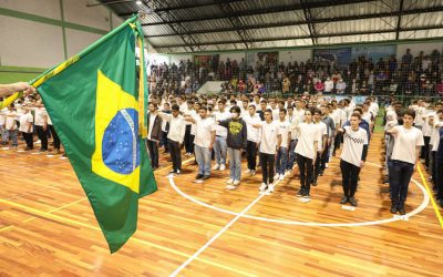 Cerimônia de Juramento à Bandeira é realizada no município