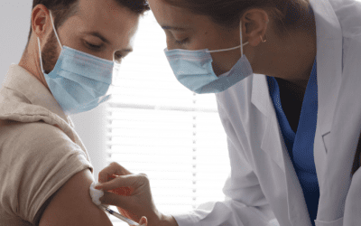 Vacinação Covid-19 em Pinhais: Pessoas com 18 anos ou mais já podem receber o 2º reforço