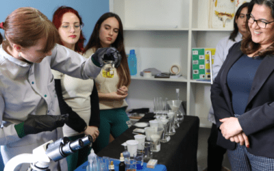 CEEP Newton Freire Maia realiza a Feira de Profissões e inaugura o Centro de Tecnologia