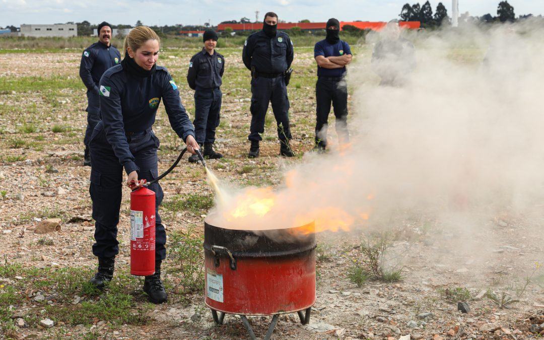 Defesa Civil capacita Guarda Municipal de Pinhais em prevenção e atendimento a situações de risco