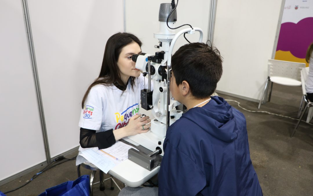 690 alunos da rede pública de Pinhais receberam consultas no 66º Congresso Brasileiro de Oftalmologia