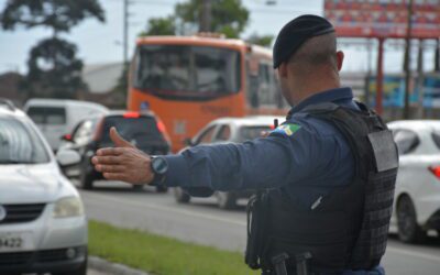 Guarda Municipal realiza blitze educativas no trânsito de Pinhais