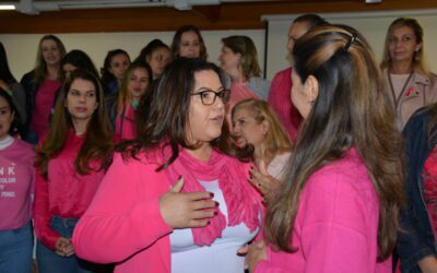 Prefeita Rosa Maria participa de encontro com primeira-dama em evento alusivo ao Outubro Rosa