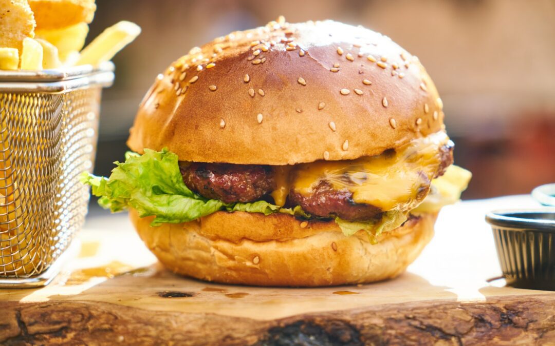 Coma à vontade – Buffet de Smash Burges, espetinhos e acompanhamentos