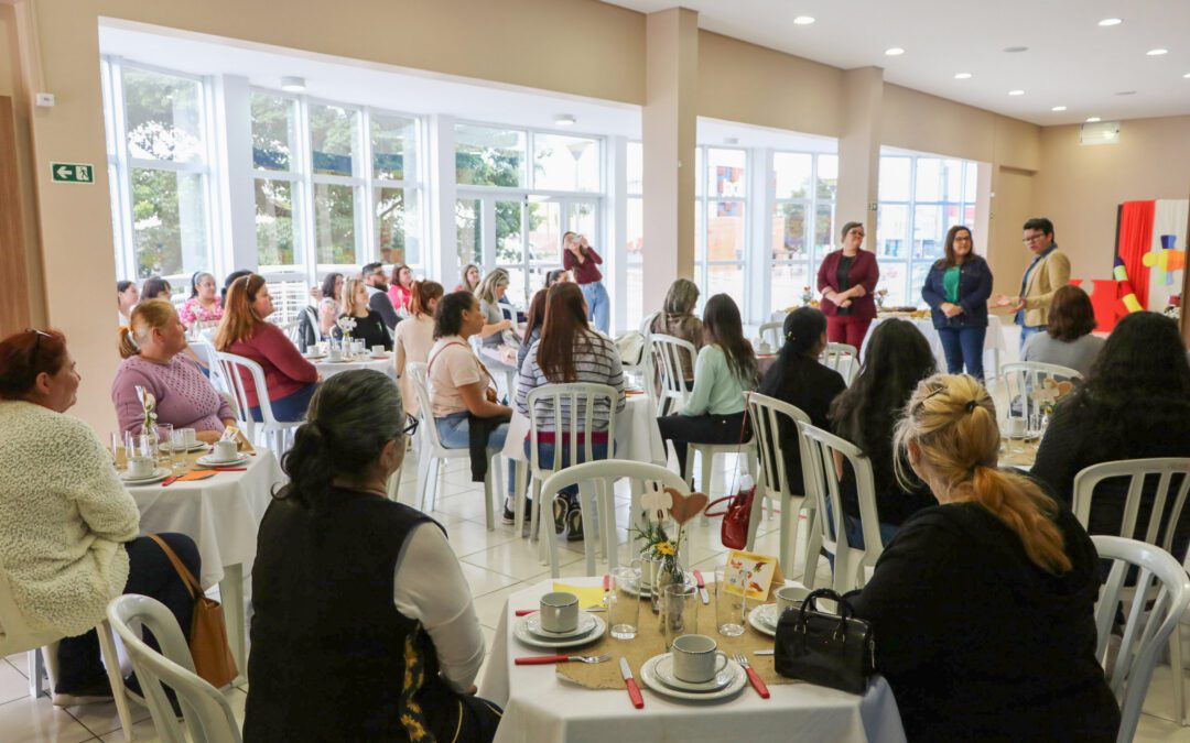 Secretaria de Educação promoveu encontro do Dia do Cuidador nesta terça (8)