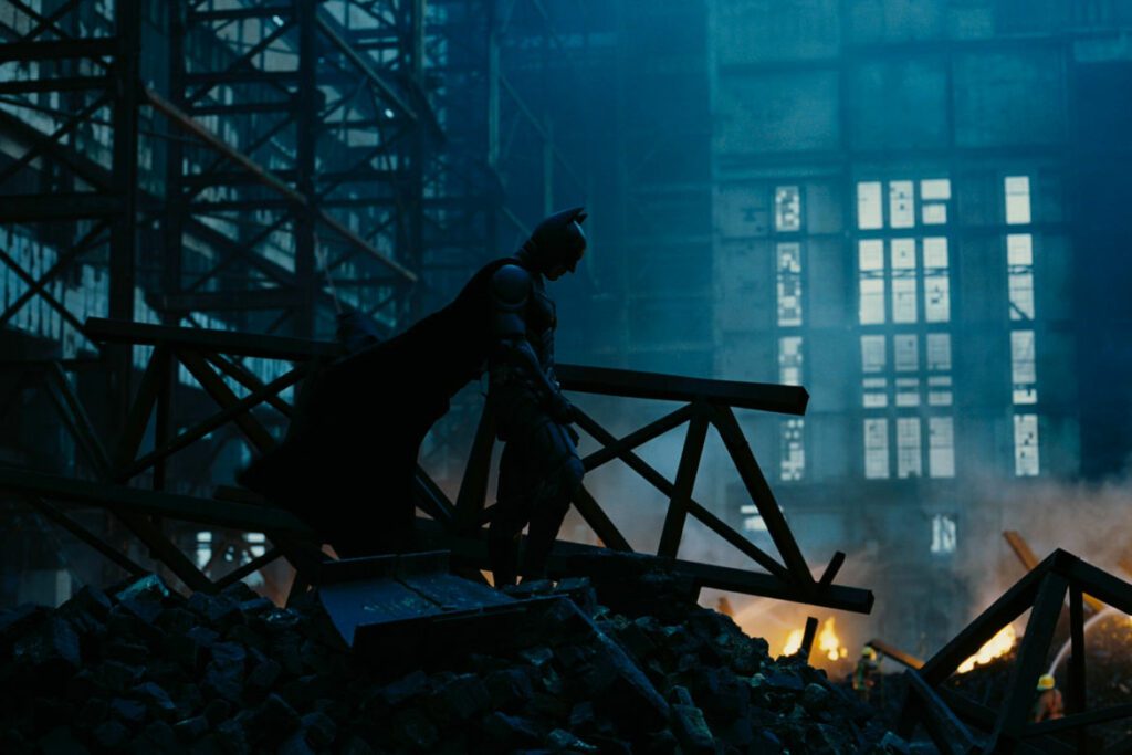 Veja onde assistir os filmes do Christopher Nolan no streaming: HBO max e Lions Gate 7 120 batman o cavaleiro das trevas