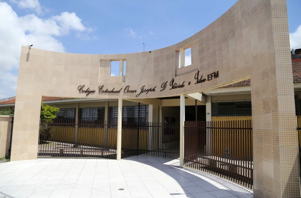 Consulta quer ouvir pinhaienses sobre a ampliação do Colégio Oscar, no Weissópolis