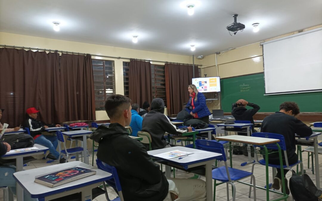 Abertas as matrículas para o segundo semestre da EJA no Colégio Oscar