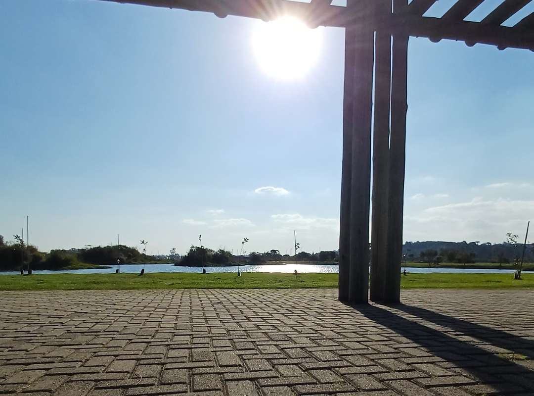 Semana será marcada pelas altas temperaturas no Paraná; Pinhais pode ter calor recorde para o inverno