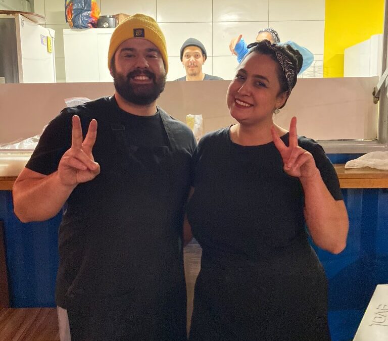 Do voluntariado ao amor: Conheça a história do casal que se conheceu em uma ação social