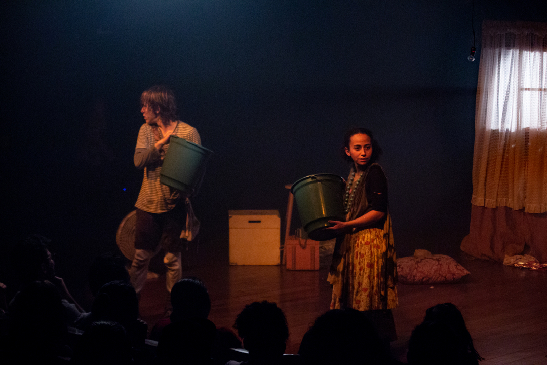 Enquanto a chuva cai (Release SãoJo em Cena) (3) (1)