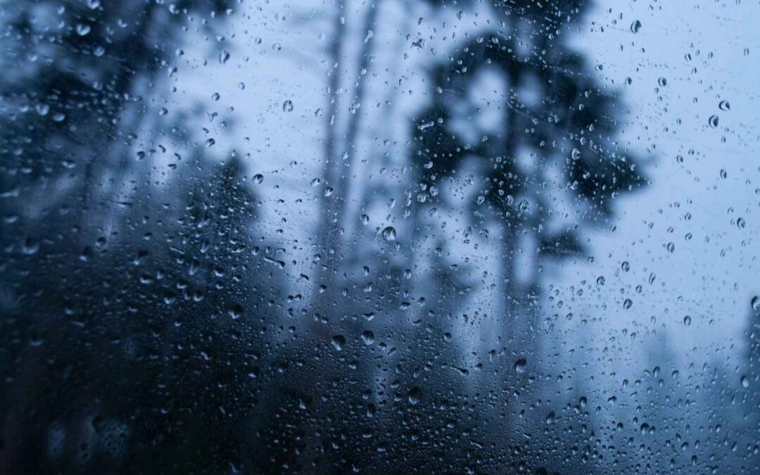 Alerta Laranja de Tempestade Emitido para Curitiba e Litoral do Paraná