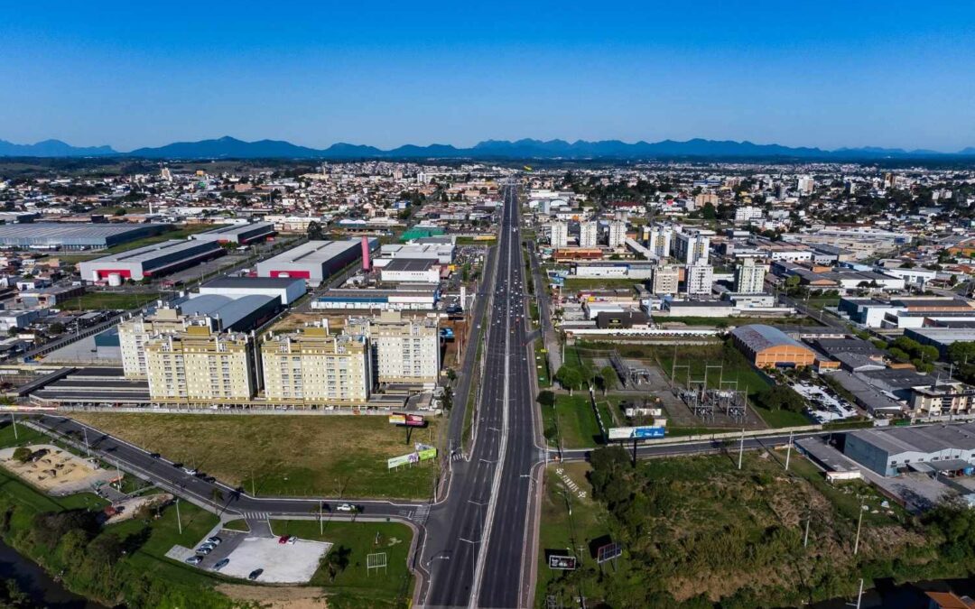 Moradora do bairro Weissópolis em Pinhais recebe prêmio de R$ 100 mil do Nota Paraná