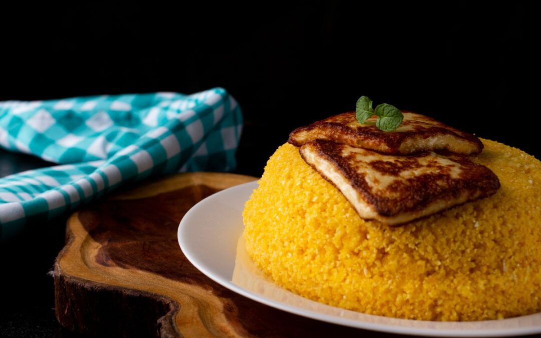Cuscuz nordestino com queijo coalho – Simples, rápido e recheado de Sabor