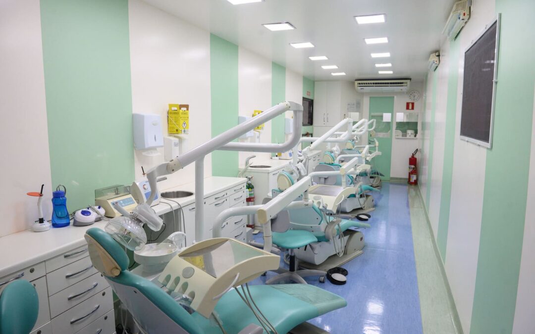 Unidade Móvel OdontoSesc traz atendimentos odontológicos gratuitos a Pinhais/PR