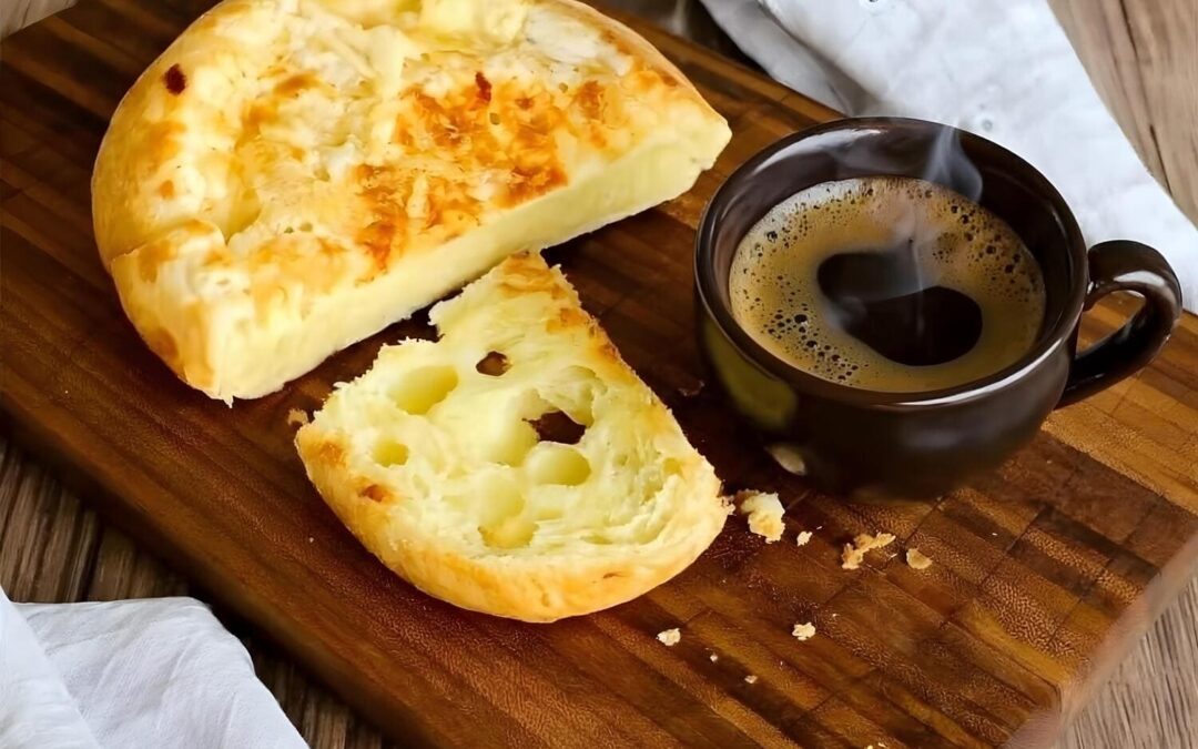Pão de queijo de frigideira: a receita fácil que fica pronta em 5 minutos